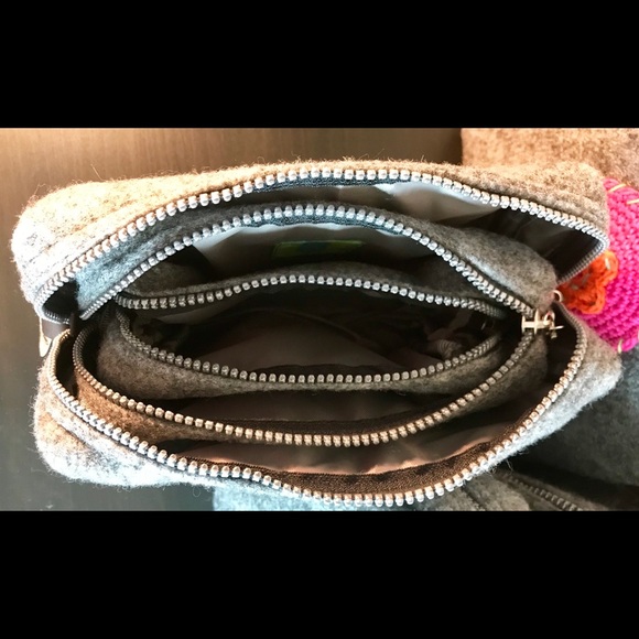 Authentic Multi-purpose pouch - Picture 2 of 3